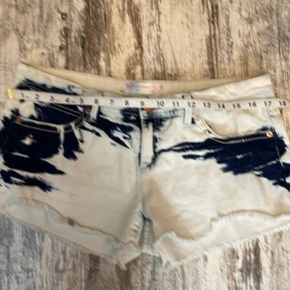 No Boundaries Junior Shorts Size 11 - Picture 4 of 7